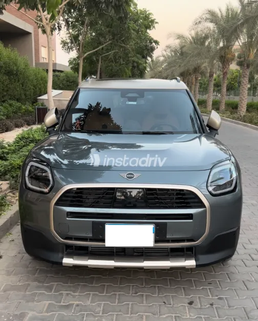 Mini Country man 2024 White Used for Sale - 1