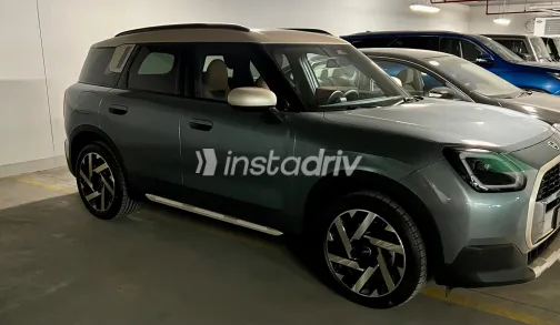 Mini Country man 2024 White Used for Sale - 2