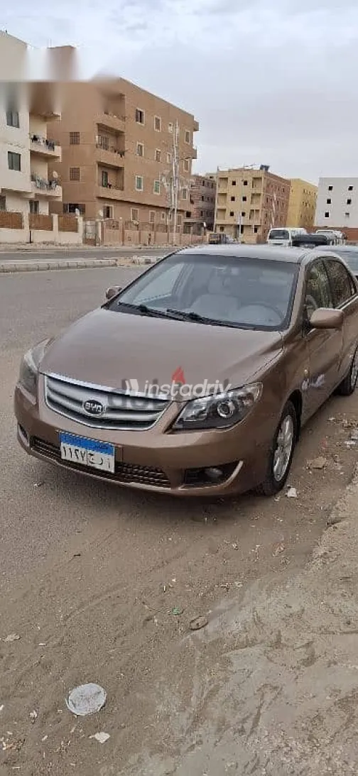 بى واى دى‬ L3 2016 بني مستعملة للبيع - 1