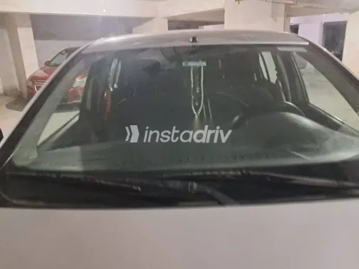 رينو لوجان 2015 فضي مستعملة للبيع - 5