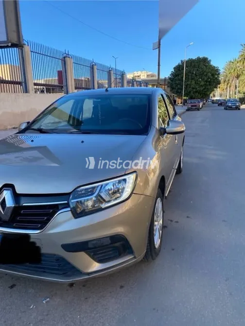 رينو لوجان 2020 ذهبي مستعملة للبيع - 2