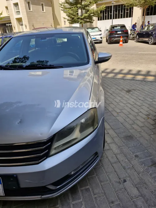 فولكس فاغن باسات 2013 أبيض مستعملة للبيع - 4