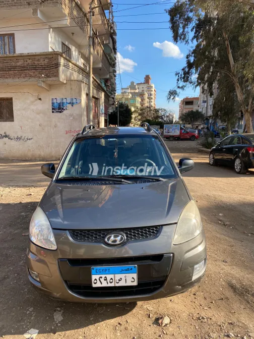 هيونداي ماتريكس 2010 أبيض مستعملة للبيع - 4