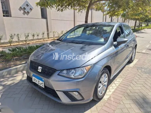 سيات ابيزا 2018 رمادي مستعملة للبيع - 6