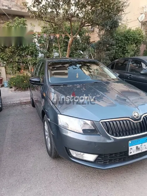 سكودا اوكتافيا 2015 أبيض مستعملة للبيع - 3