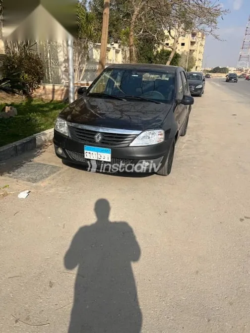 رينو لوجان 2014 أسود مستعملة للبيع - 1