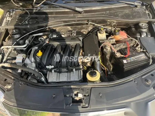 رينو لوجان 2014 أسود مستعملة للبيع - 2