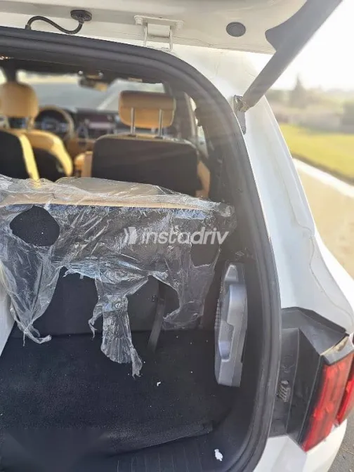 Kia Sorento 2023 White Used for Sale - 5