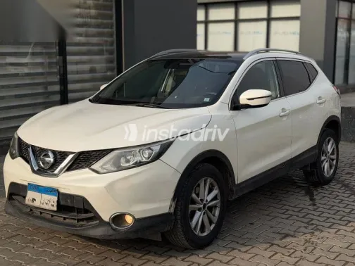 نيسان قشقاي 2017 أبيض مستعملة للبيع - 2
