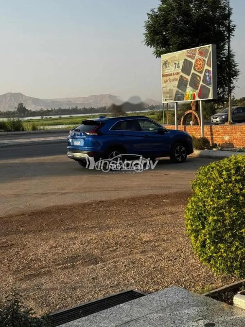 Mitsubishi Eclipse 2025 Blue Used for Sale - 4