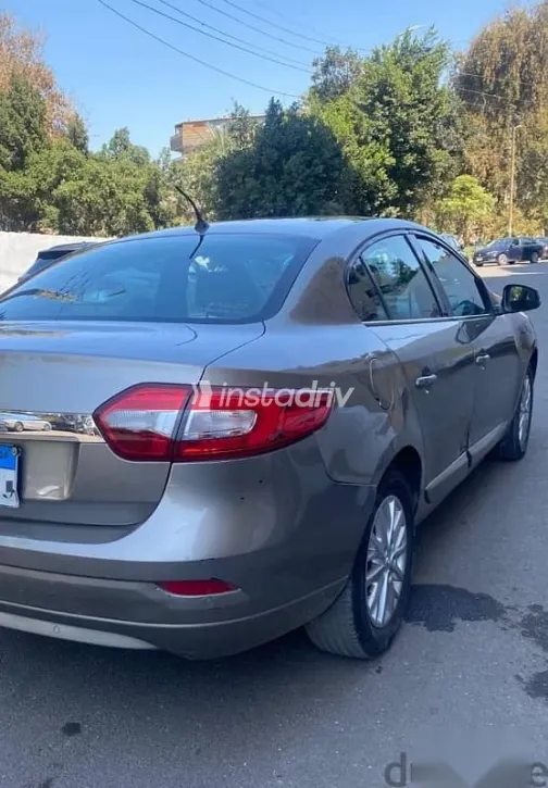 رينو فلوانس 2016 ذهبي مستعملة للبيع - 1