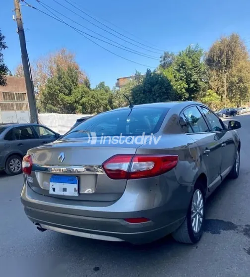 رينو فلوانس 2016 ذهبي مستعملة للبيع - 3