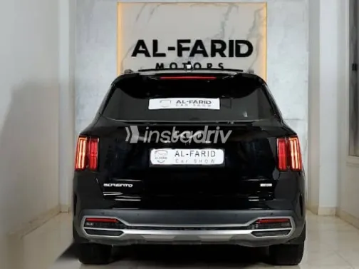 كيا سورينتو 2023 أسود جديدة للبيع - 5