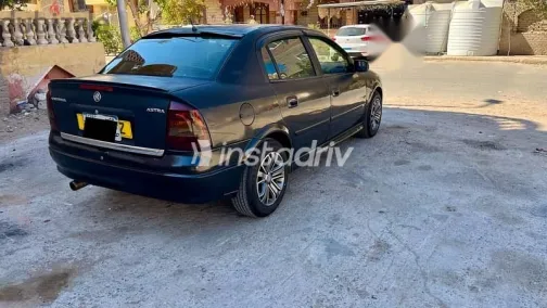 اوبل أسترا 2001 أسود مستعملة للبيع - 2