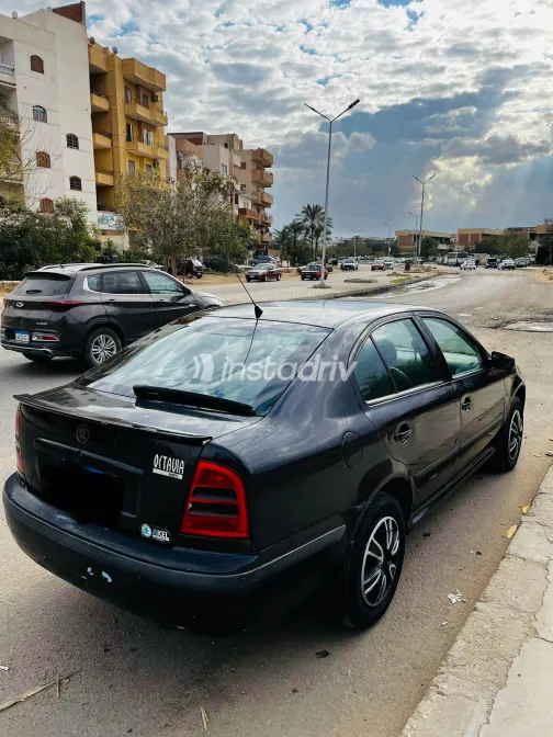 سكودا اوكتافيا A4 2009 أبيض مستعملة للبيع - 6