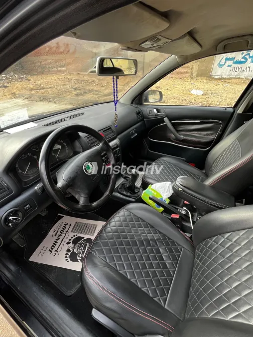 سكودا اوكتافيا A4 2009 أبيض مستعملة للبيع - 10