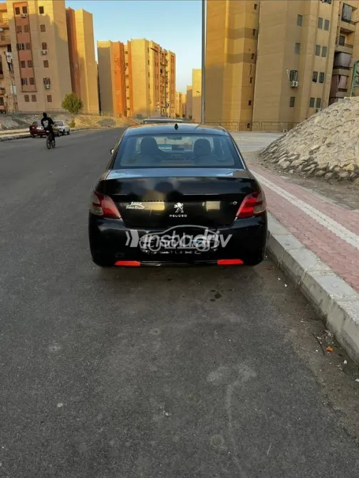 بيجو 301 2016 أسود مستعملة للبيع - 2