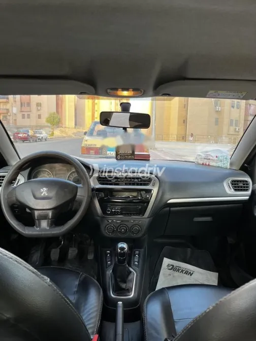 بيجو 301 2016 أسود مستعملة للبيع - 4