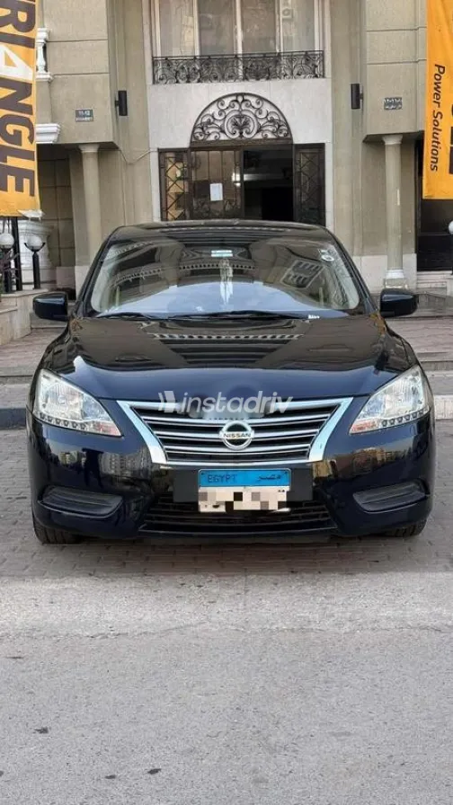 Nissan Sentra 2023 White Used for Sale - 1