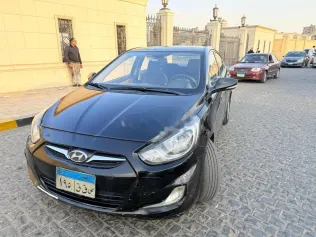 هيونداي اكسنت RB 2013 أسود مستعملة للبيع