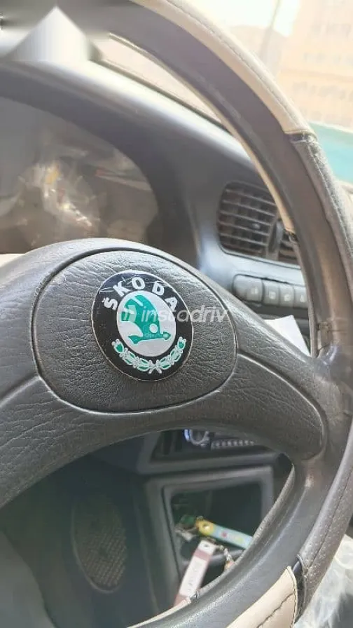 سكودا فيليشيا 1996 أزرق غامق مستعملة للبيع - 8