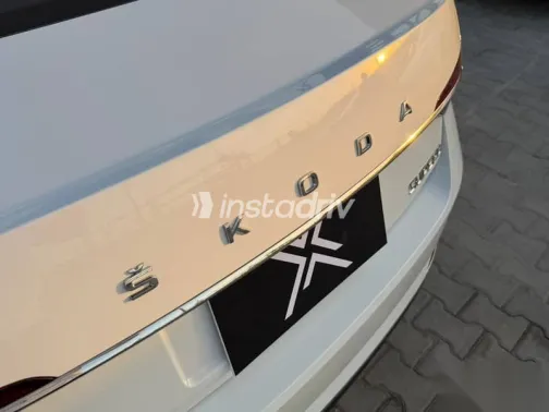 سكودا سوبيرب 2025 أبيض جديدة للبيع - 4