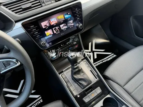 سكودا سوبيرب 2025 أبيض جديدة للبيع - 7