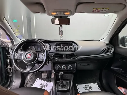 فيات تيبو 2021 أخضر مستعملة للبيع - 5