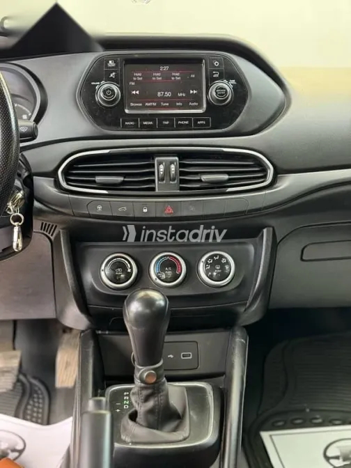 فيات تيبو 2021 أخضر مستعملة للبيع - 7