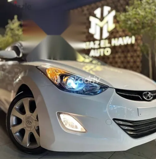 Hyundai Avante 2012 White Used for Sale - 5