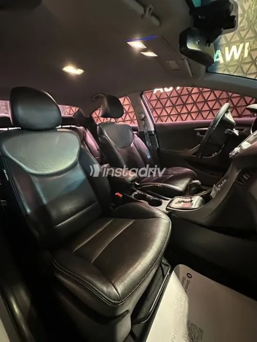 Hyundai Avante 2012 White Used for Sale - 8