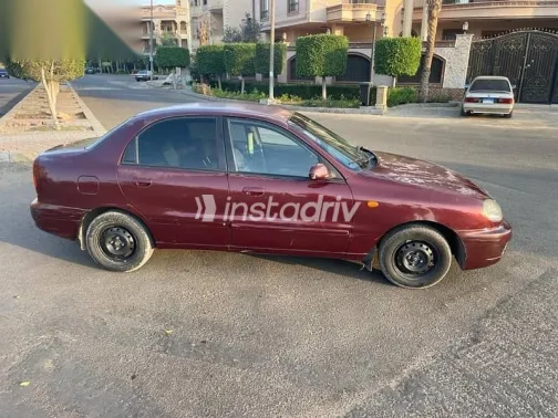 دايو لانوس 2017 أحمر مستعملة للبيع - 4