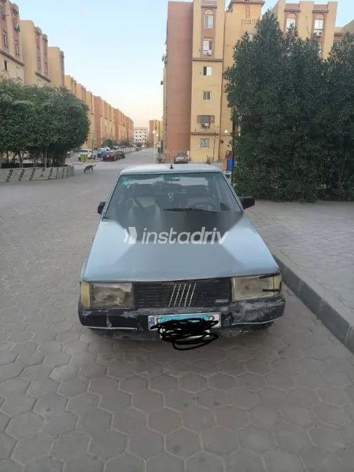 فيات ريجاتا 1985 أزرق غامق مستعملة للبيع - 1