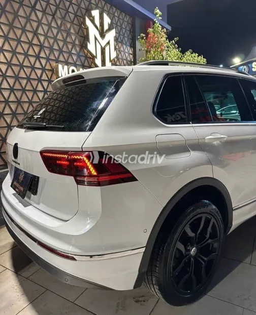 فولكس فاغن تيجون 2020 أبيض مستعملة للبيع - 4