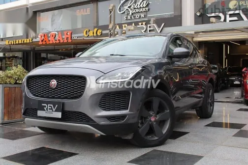 جاكوار E-pace 2019 رمادي مستعملة للبيع - 1