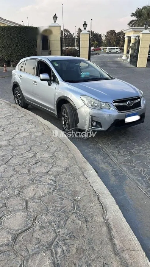 سوبارو XV 2016 فضي مستعملة للبيع - 1