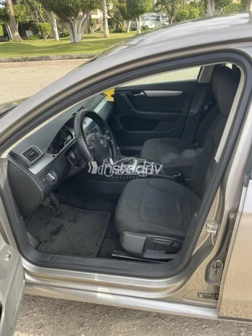 Volkswagen Passat 2015 Beige Used for Sale - 4