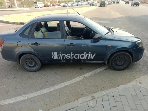 لادا جرانتا 2016 بترولي مستعملة للبيع - 2