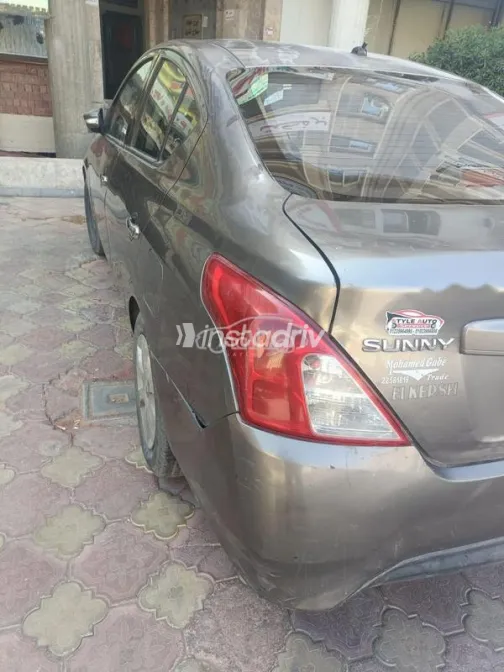 Nissan Sunny 2017 White Used for Sale - 4