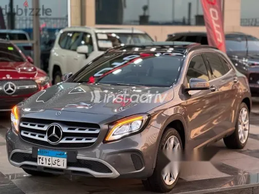 Mercedes GLA 2020 Gray Used for Sale - 3