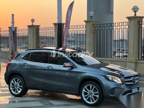 Mercedes GLA 2020 Gray Used for Sale - 6
