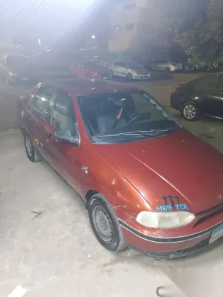 فيات سينا 2000 أحمر مستعملة للبيع