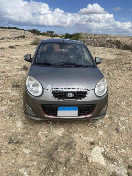 كيا بيكانتو 2011 رمادي مستعملة للبيع - 1