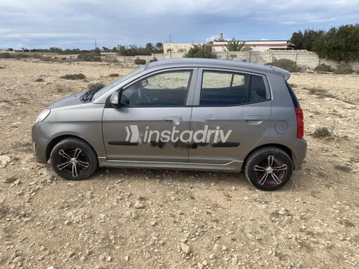 كيا بيكانتو 2011 رمادي مستعملة للبيع - 4