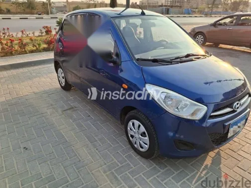 هيونداي I10 2012 أزرق غامق مستعملة للبيع - 2