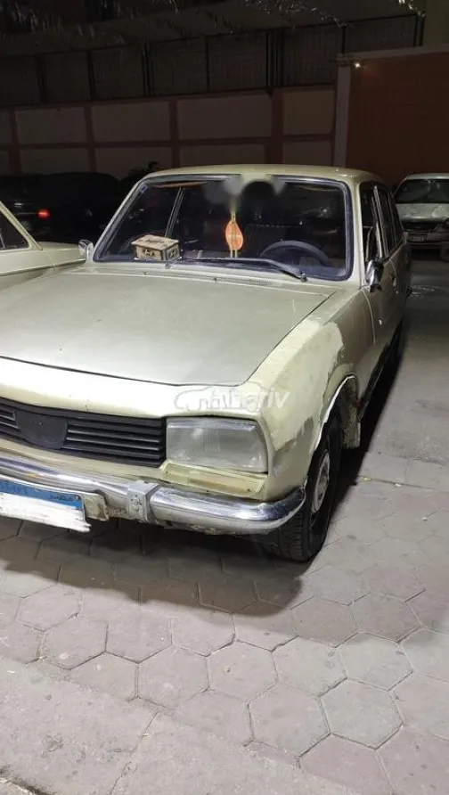 بيجو 504 1978 ذهبي مستعملة للبيع - 2