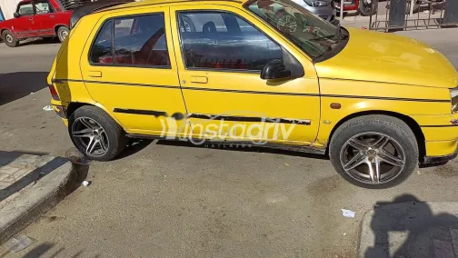 رينو كليو 1994 أصفر مستعملة للبيع - 3