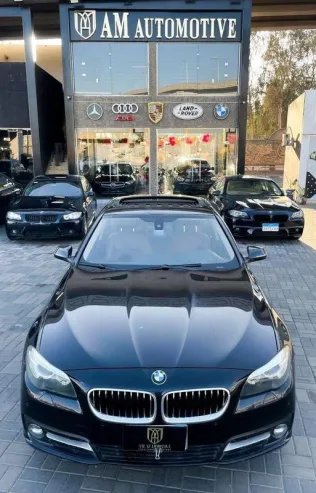 بي ام دبليو 520 2015 أسود مستعملة للبيع