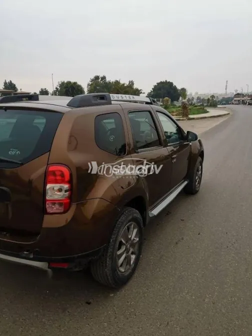 رينو داستر 2015 بني مستعملة للبيع - 3