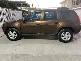 رينو داستر 2015 بني مستعملة للبيع